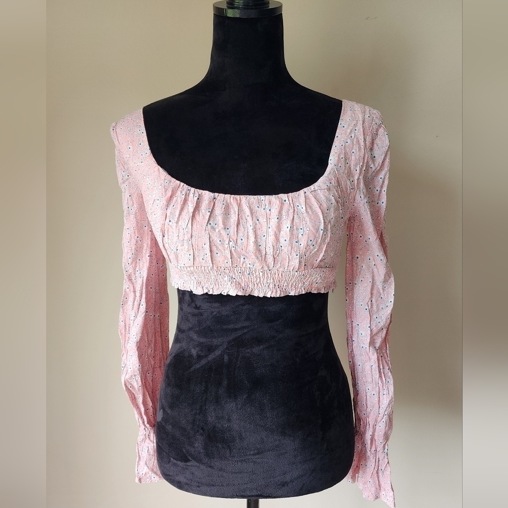 Princess Polly Pink And Floral Crop Top Women's Size 4.